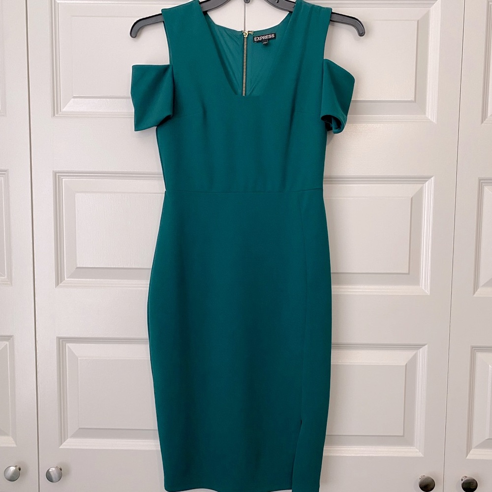 EXPRESS Cuff Shoulder Body Con Dress Forest Green